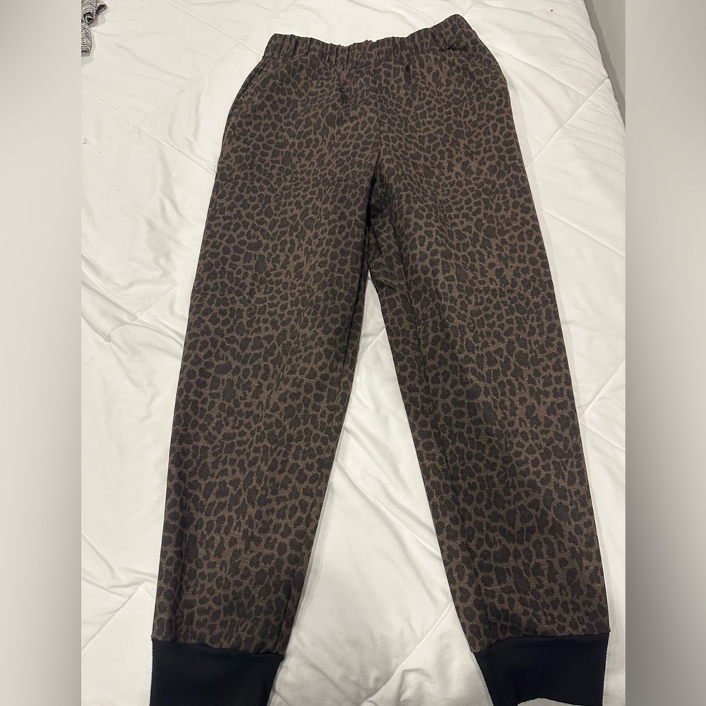 Stretch pants